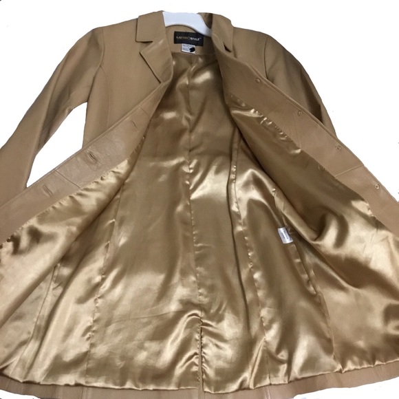 size 6 - Vintage Y2K Metro Style Woman’s Tan 100% Leather Shell Coat - Picture 2 of 5